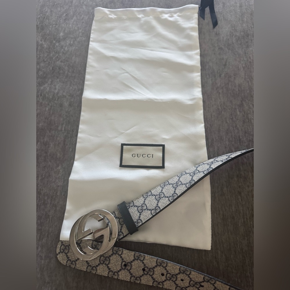 Gucci Beige and Dark Blue GG Canvas 80/32 Belt with Silver Buckle